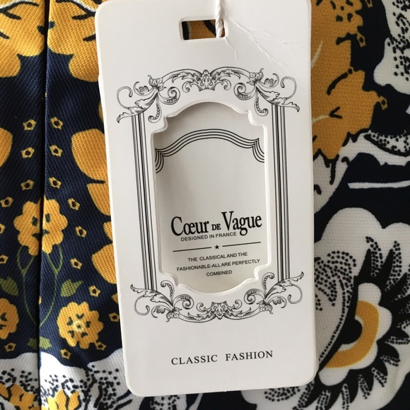 Core de Vague Dress - Picture 4 of 6